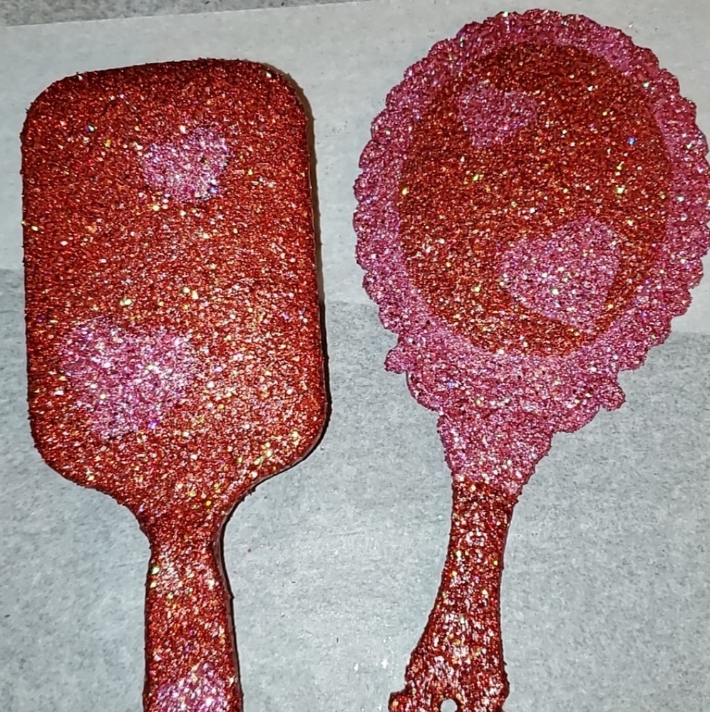 Paddle brush and hand mirror set